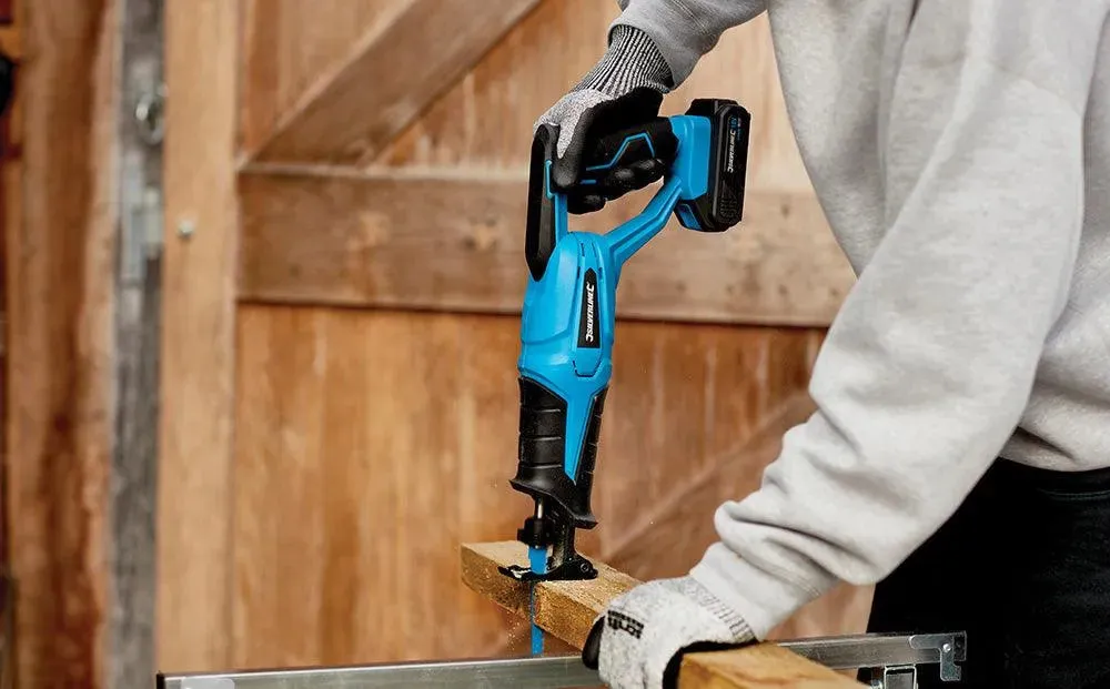 18V Cordless Reciprocating Saw   Li-ion Battery & Fast Charger Silverline 953452