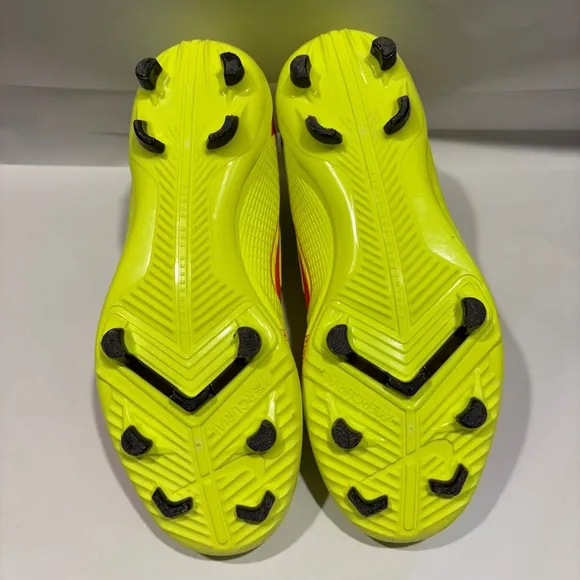 3.5 youth Nike Mercurial soccer cleats