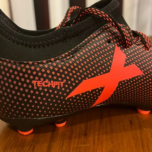 Adidas X 17.3 FG J Junior Youth Boys Soccer football cleats shoe S82368 Size 4.5