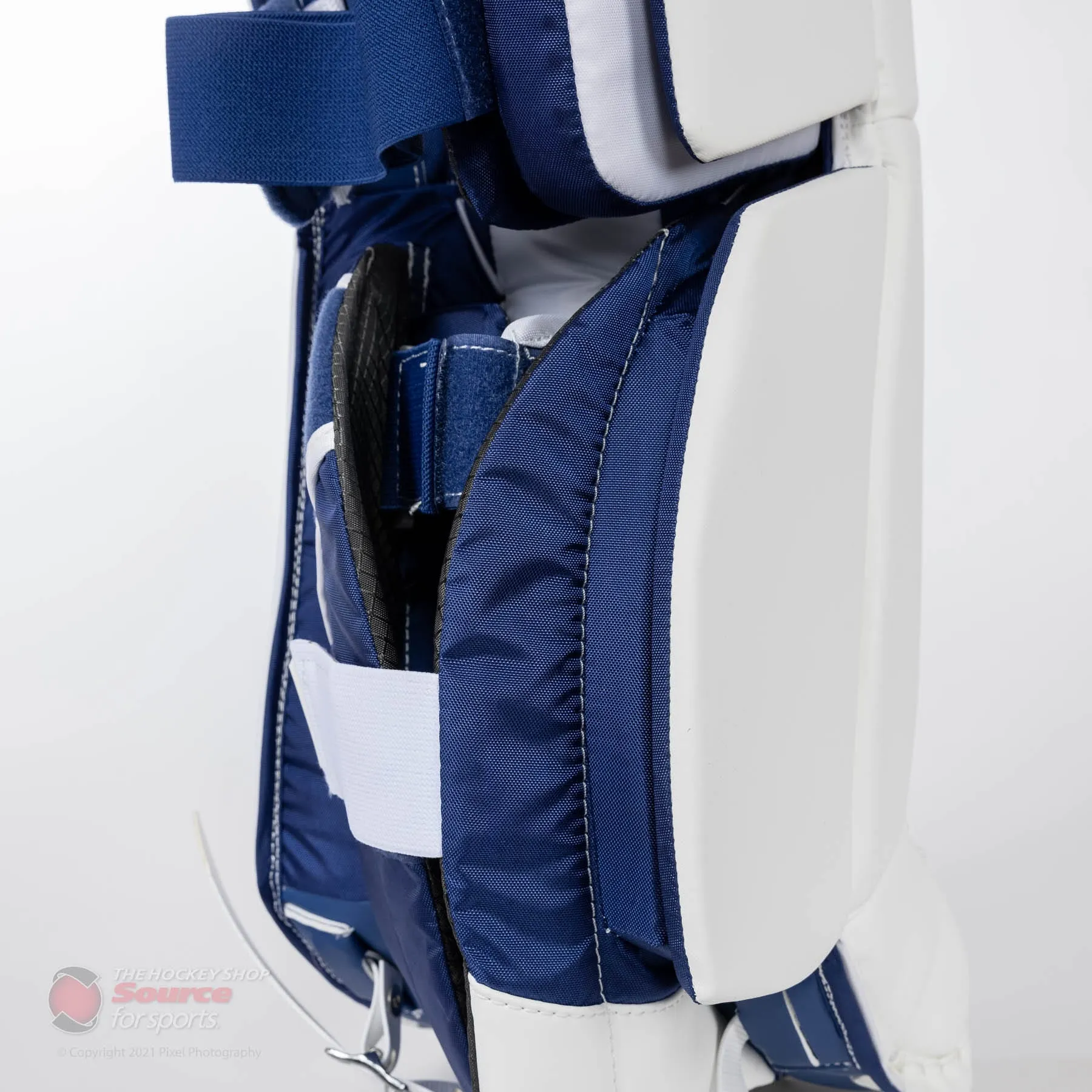 CCM Extreme Flex E5.5 Junior Goalie Leg Pads
