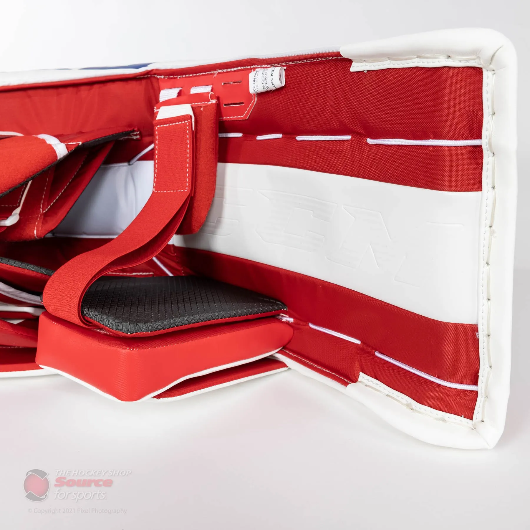 CCM Extreme Flex E5.5 Senior Goalie Leg Pads