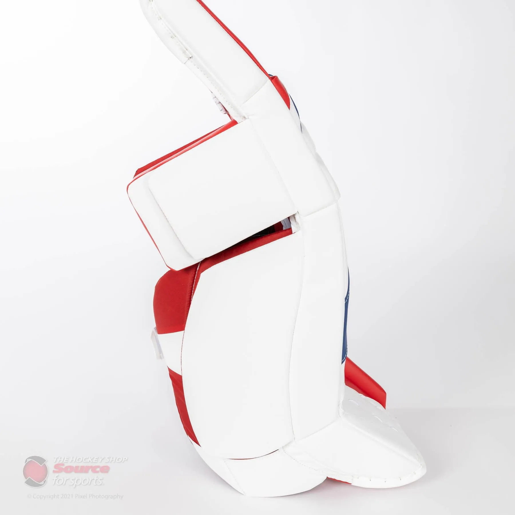 CCM Extreme Flex E5.5 Senior Goalie Leg Pads