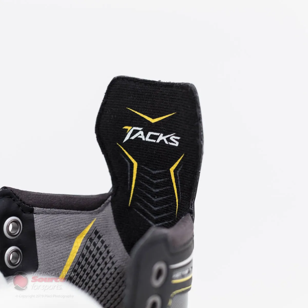 CCM Tacks Vector Plus Junior Hockey Skates (2018)