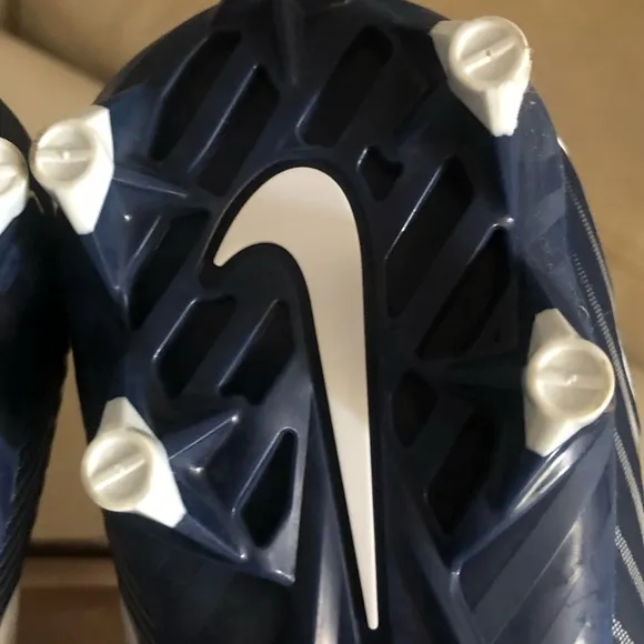 NIKE 847089-114 Cleats