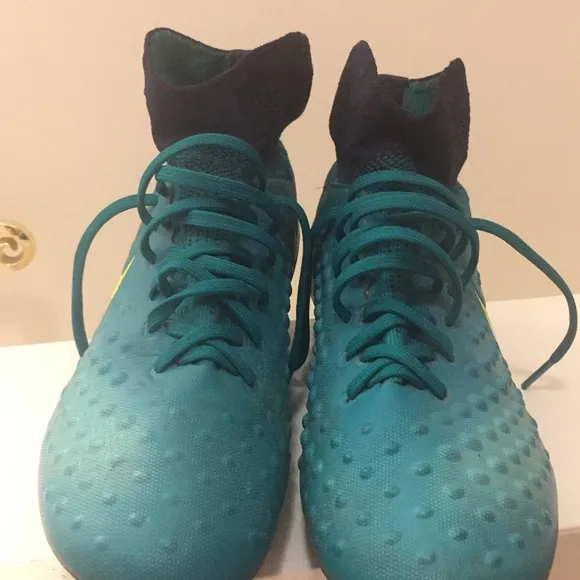 Nike magista orba soccer cleats size 5.5