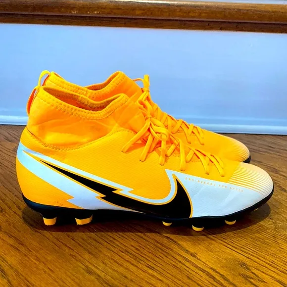 NIKE MERCURIAL SUPERFLY 7 PRO FG SOCCER CLEATS Sz 6Y Unisex,Preloved Condition!!