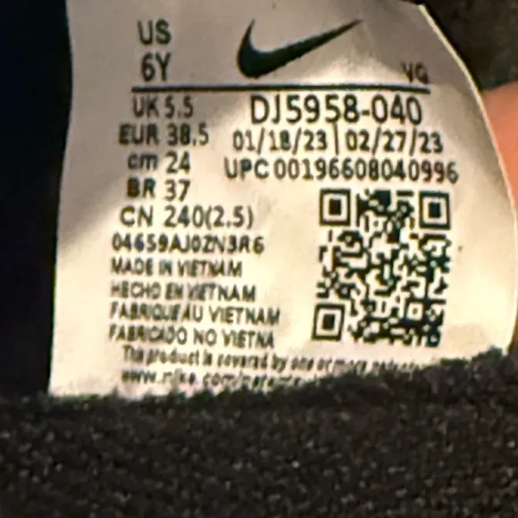 Nike Soccer Cleats Mercurial Vapor 15 Club‎