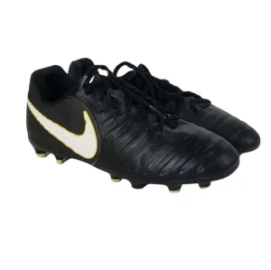 NIKE Tiempo Youth Soccer Sports Cleats Size 5Y 6.5