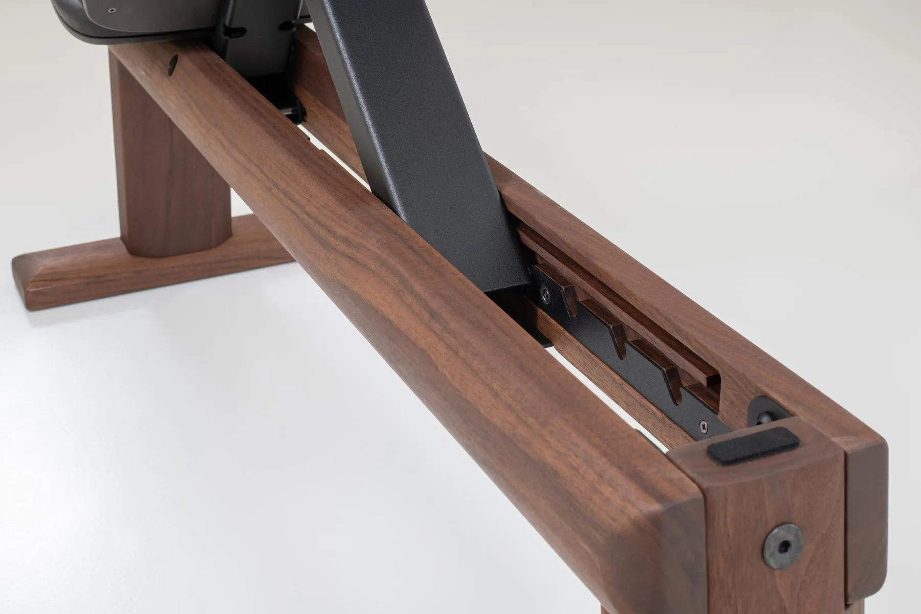 NOHrD Weight Bench - Walnut