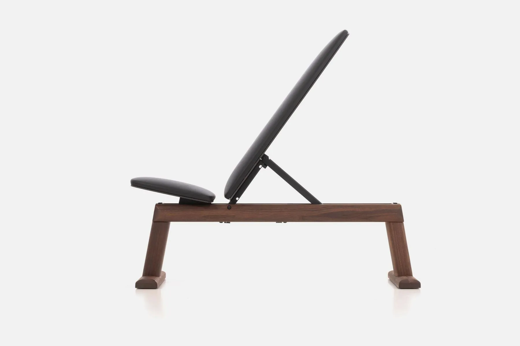 NOHrD Weight Bench - Walnut