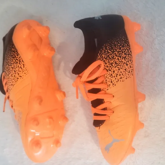 Puma Orange Soccer Cleats. Size 2 Youth