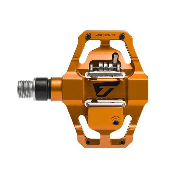 Speciale 8 Pedals