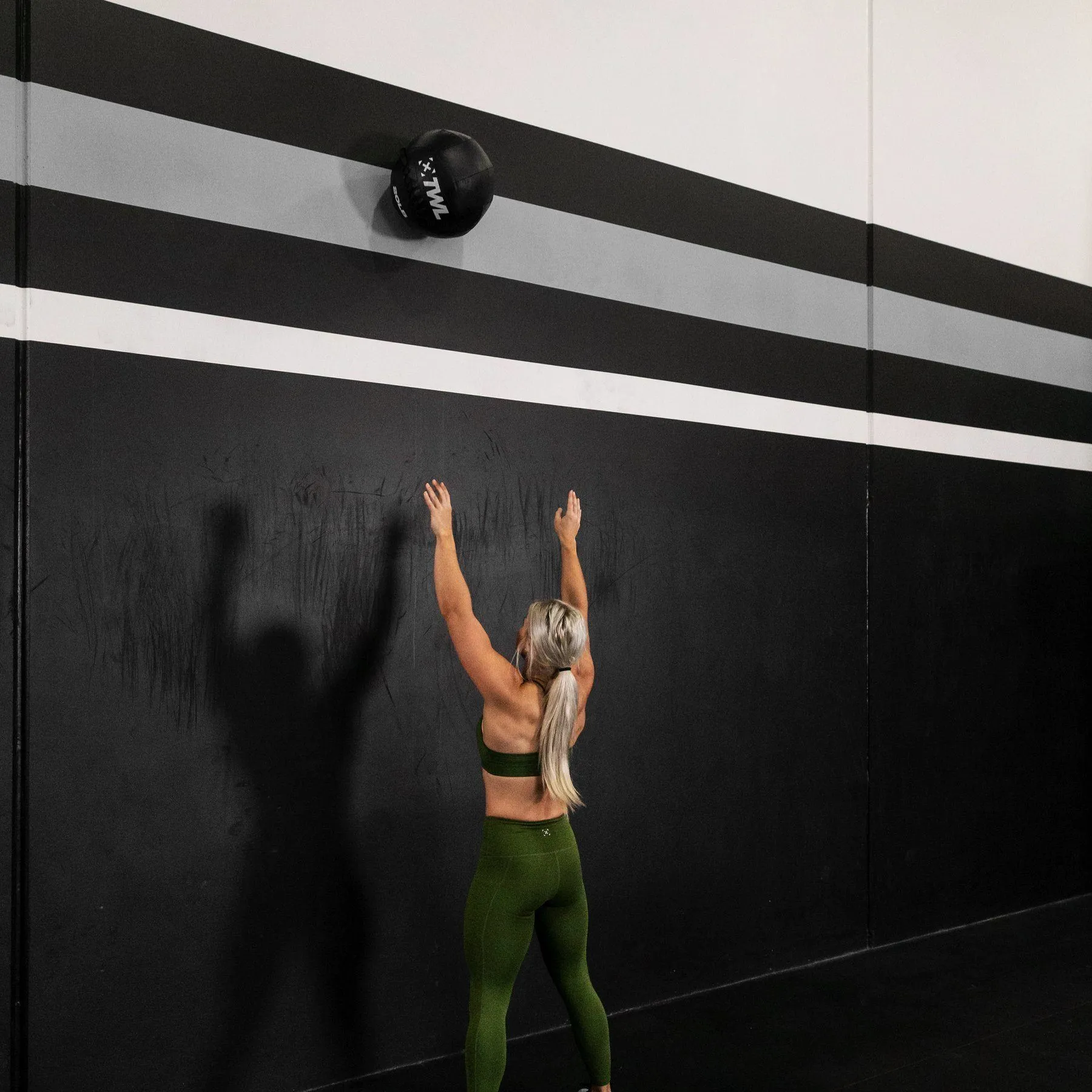 TWL - WALL BALL - BLACK